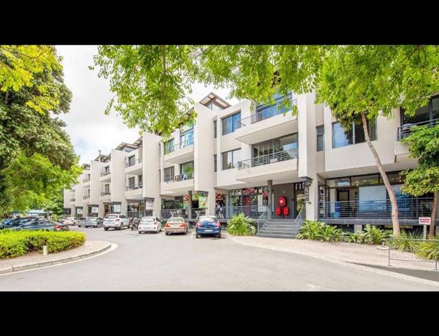 3 BEDROOM APARTMENT TO LET IN HOUT BAY CENTRAL